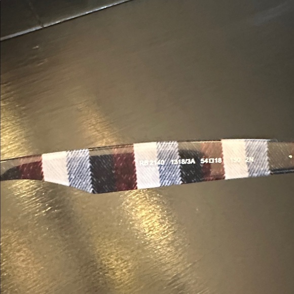 Ray-Ban Sunglasses Wayfarer 54 New! - Picture 5 of 10